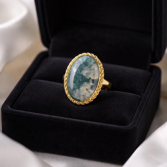 Jewelry - Elegant Gold and Moss Agate Stone Ring